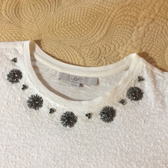 Loft, sequenced blouse . - Picture 2 of 3